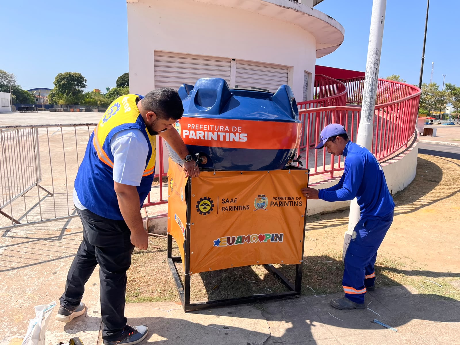 Imagem da notícia: SAAE Parintins inova com Pontos de Hidratação durante eventos da Semana da Pátria.